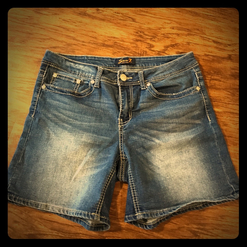 Seven Jean Shorts Mid-length Stretch Faded Sz 10